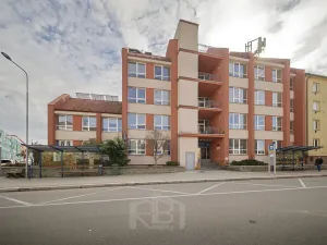 Pronájem kanceláře, Jindřichův Hradec, Pravdova, 14 m2