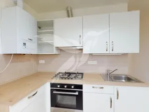 Pronájem bytu 2+1, Hrádek, 1. Máje, 50 m2