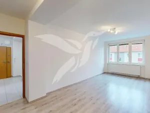 Pronájem bytu 2+1, Hrádek, 1. Máje, 50 m2