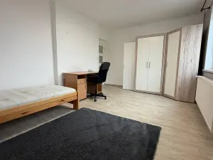 Pronájem bytu 3+1, Vrčeň, 81 m2