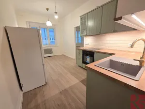 Pronájem bytu 3+kk, Praha - Holešovice, Poupětova, 60 m2