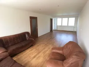 Pronájem rodinného domu, Holubice, 171 m2