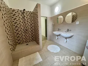 Pronájem kanceláře, Přeštice, Jungmannova, 188 m2