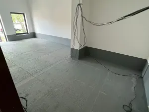 Prodej výrobních prostor, Praha - Horní Počernice, Komárovská, 210 m2