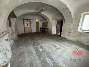 Pronájem komerční nemovitosti, Pelhřimov, Svatovítské náměstí, 144 m2