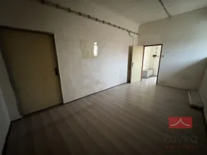 Pronájem komerční nemovitosti, Pelhřimov, Svatovítské náměstí, 144 m2