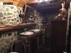 Prodej rodinného domu, Stráž nad Ohří - Srní, 300 m2