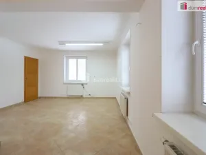 Pronájem komerční nemovitosti, Karlovy Vary - Rybáře, Severní, 84 m2