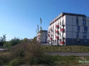 Pronájem bytu 2+kk, Praha - Černý Most, Bryksova, 52 m2