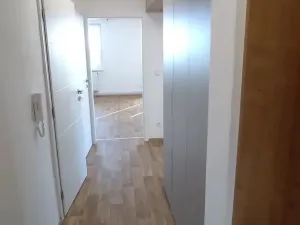 Pronájem bytu 2+kk, Praha - Černý Most, Bryksova, 52 m2
