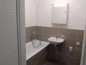 Pronájem bytu 2+kk, Praha - Černý Most, Bryksova, 52 m2