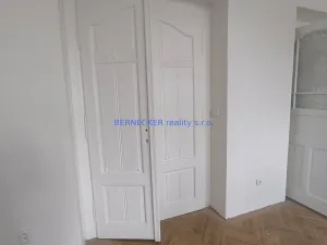 Pronájem bytu 2+1, Hradec Králové, Tylovo nábřeží, 68 m2