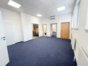 Pronájem kanceláře, Brno, Traťová, 70 m2