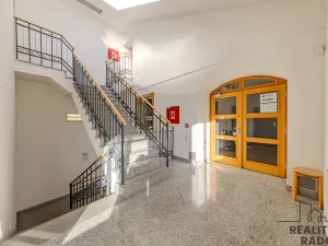 Prodej obchodního prostoru, Jeseník, nám. Svobody, 356 m2