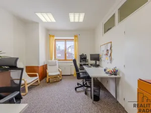 Prodej obchodního prostoru, Jeseník, nám. Svobody, 356 m2