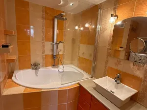 Pronájem bytu 3+1, Pardubice, kpt. Bartoše, 71 m2