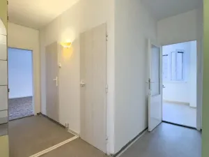 Prodej bytu 3+1, Cvikov - Cvikov II, Sídliště, 68 m2