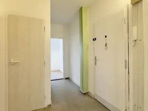 Prodej bytu 3+1, Cvikov - Cvikov II, Sídliště, 68 m2