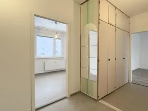 Prodej bytu 3+1, Cvikov - Cvikov II, Sídliště, 68 m2