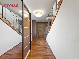 Prodej vily, Praha - Klánovice, Zádražanská, 330 m2