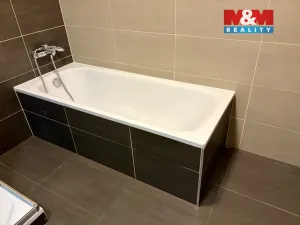 Pronájem bytu 3+kk, Pardubice - Zelené Předměstí, Boženy Vikové-Kunětické, 77 m2