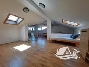 Prodej rodinného domu, Medulin, Chorvatsko, 200 m2