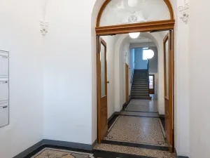 Pronájem obchodního prostoru, Praha, Pařížská, 105 m2