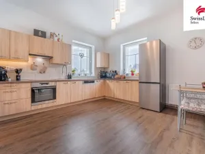 Prodej rodinného domu, Bernartice, 338 m2