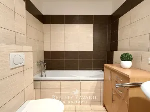 Pronájem bytu 1+1, Zlín, Dlouhá, 36 m2