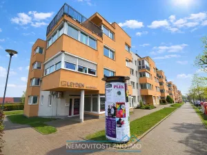 Pronájem garáže, Znojmo, Jarošova, 18 m2