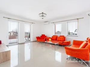 Pronájem bytu 4+1, Šestajovice, Sukova, 204 m2