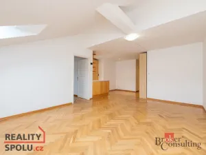 Pronájem bytu 2+kk, Praha - Vyšehrad, Neklanova, 52 m2