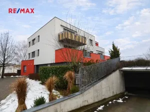 Pronájem bytu 1+kk, Praha - Slivenec, U svahu, 47 m2