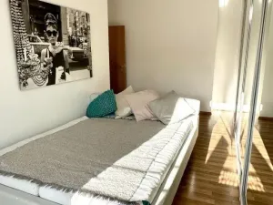 Pronájem bytu 3+kk, Praha - Holešovice, Tusarova, 76 m2