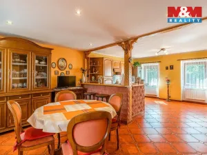 Prodej restaurace, Velké Březno, 700 m2