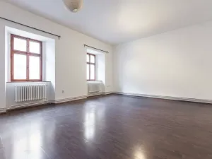 Prodej bytu 4+1, Žatec, náměstí Svobody, 117 m2