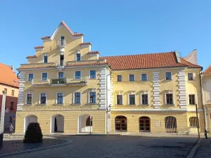 Prodej bytu 3+1, Žatec, náměstí Svobody, 99 m2