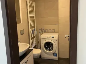 Pronájem bytu 1+kk, Praha, Kačírkova, 35 m2