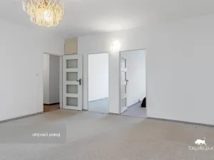 Prodej bytu 3+1, Holýšov, Pod Makovým vrchem, 71 m2