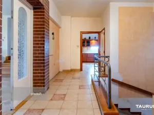 Prodej rodinného domu, Manětín, 329 m2