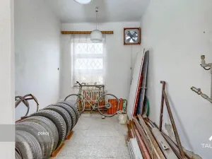 Prodej rodinného domu, Roupov, 525 m2