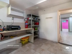 Prodej obchodního prostoru, Karlovy Vary, Vítězná, 147 m2