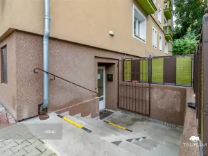 Prodej obchodního prostoru, Karlovy Vary, Vítězná, 147 m2