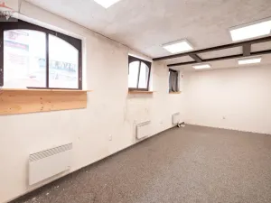 Prodej obchodního prostoru, Valašské Meziříčí, Mostní, 44 m2
