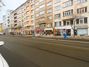 Prodej bytu 3+1, Praha - Holešovice, Komunardů, 84 m2