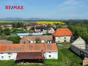 Prodej zemědělského objektu, Počedělice, 2500 m2