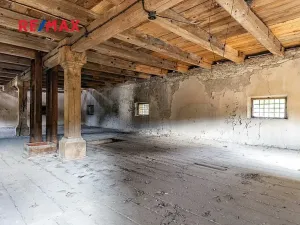 Prodej zemědělského objektu, Počedělice, 2500 m2