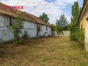 Prodej zemědělského objektu, Počedělice, 2500 m2