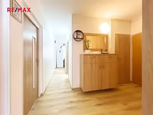 Prodej bytu 4+1, Cheb, Mírová, 83 m2