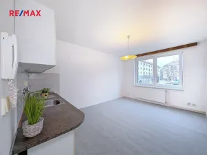 Prodej bytu 1+kk, Pardubice, Sokolovská, 29 m2